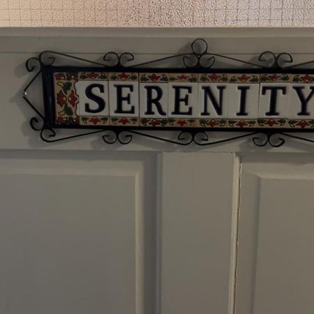Serenity Longford Esterno foto